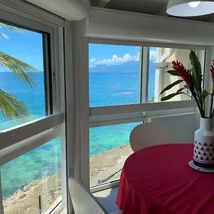  Appartement En Duplex , Face A La Guadeloupe